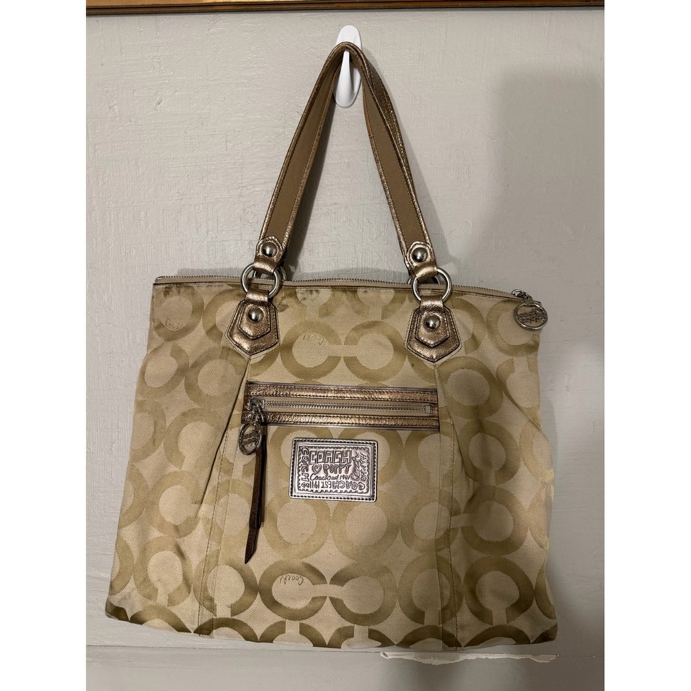 Coach Beige Poppy Purse
